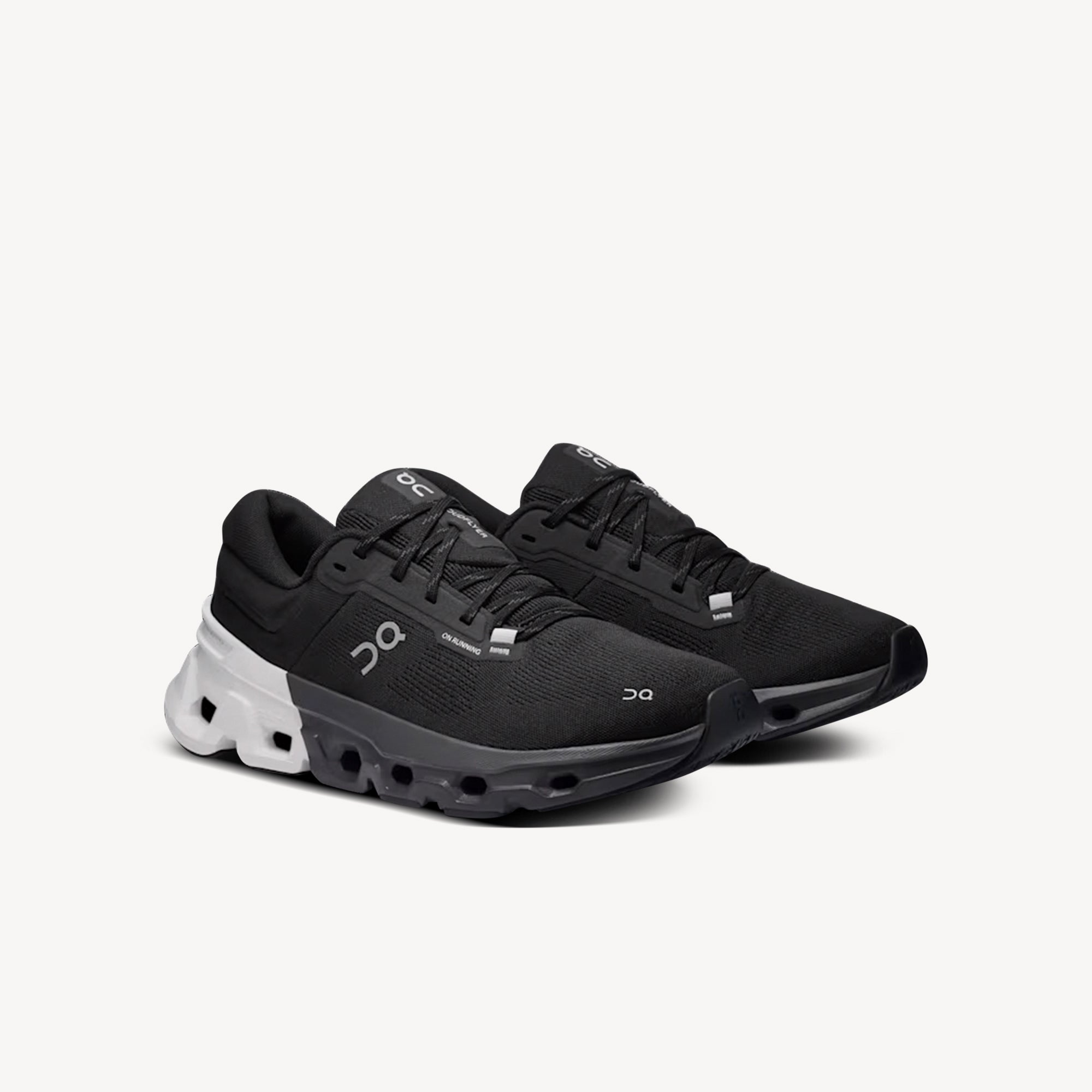 ON Cloudflyer 5 Black / White Mens