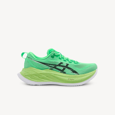 ASICS SUPERBLAST 2 features maximum cushioning and explosive energy return at Profeet Footwear. Purpose-built racing shoe for all runners. Expert-fitted.
