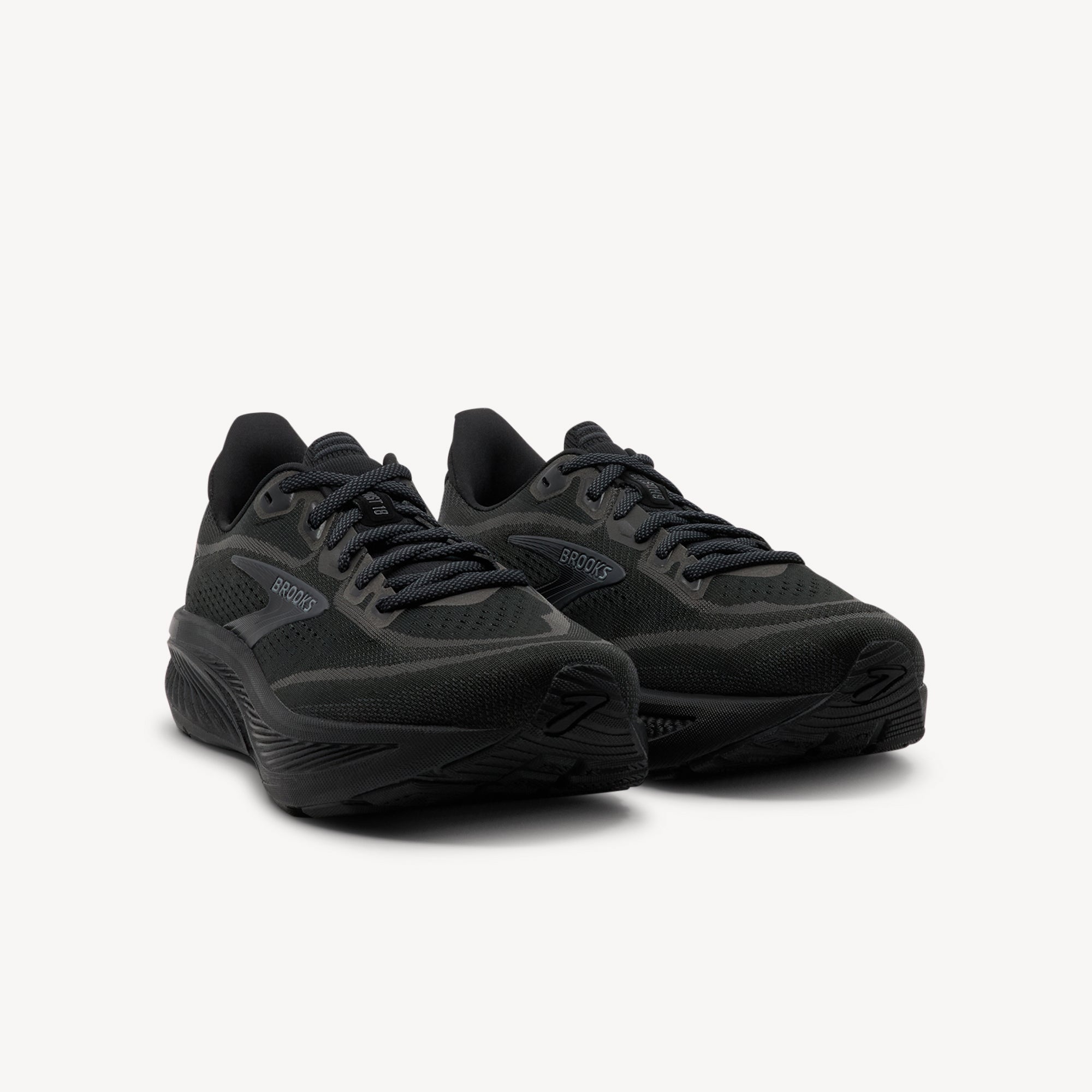 Side view of BROOKS GHOST 18 features soft smooth balanced cushioning and optimal comfort at Profeet Footwear. Daily training shoe for women. Expert-fitted.