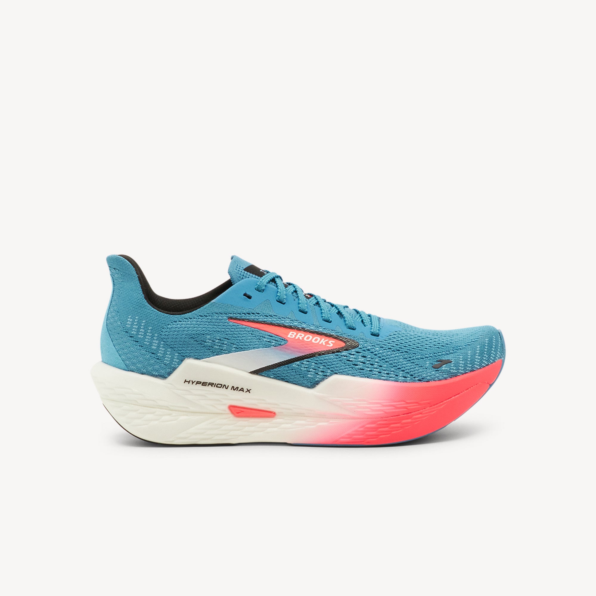 Brooks Hyperion Max 2 features fast protective cushioning at Profeet Footwear. SpeedVault plated trainer with responsive transitions for uptempo runs.