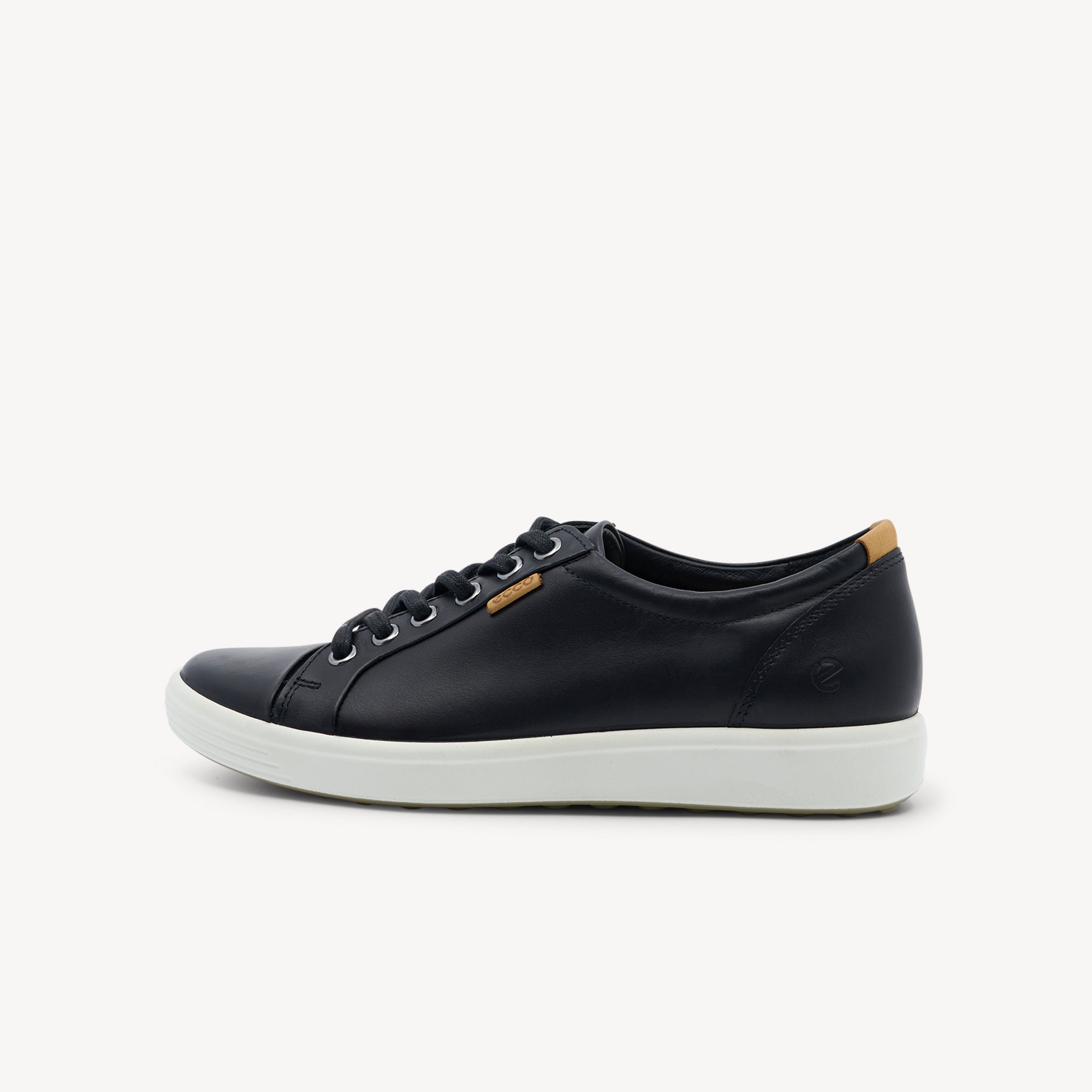 Ecco Soft 7 Black / White Womens