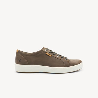 Ecco Soft 7 features supple leather and Scandinavian design at Profeet Footwear. Versatile comfortable sneaker for modern men seeking quality. Shop now.