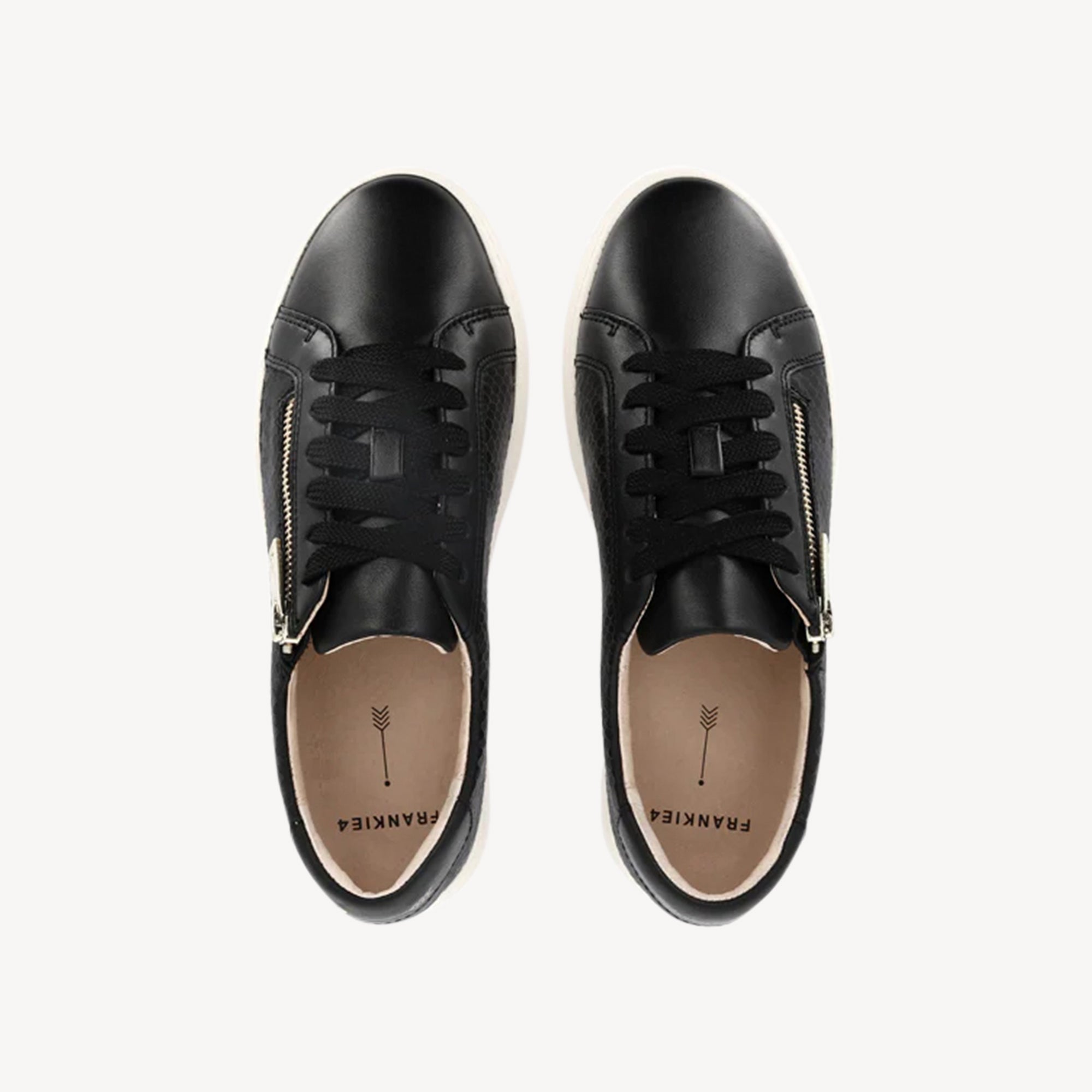 Frankie4 Billie II Black Emboss