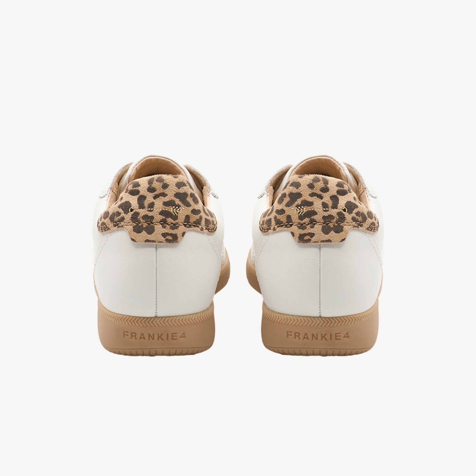 Frankie4 Levi White / Leopard Print