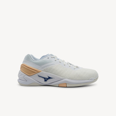 Mizuno Wave Stealth Neo NB features ENERZY CORE at Profeet Footwear. Women's netball shoe for high stability, dynamic cushioning and explosive court performance.