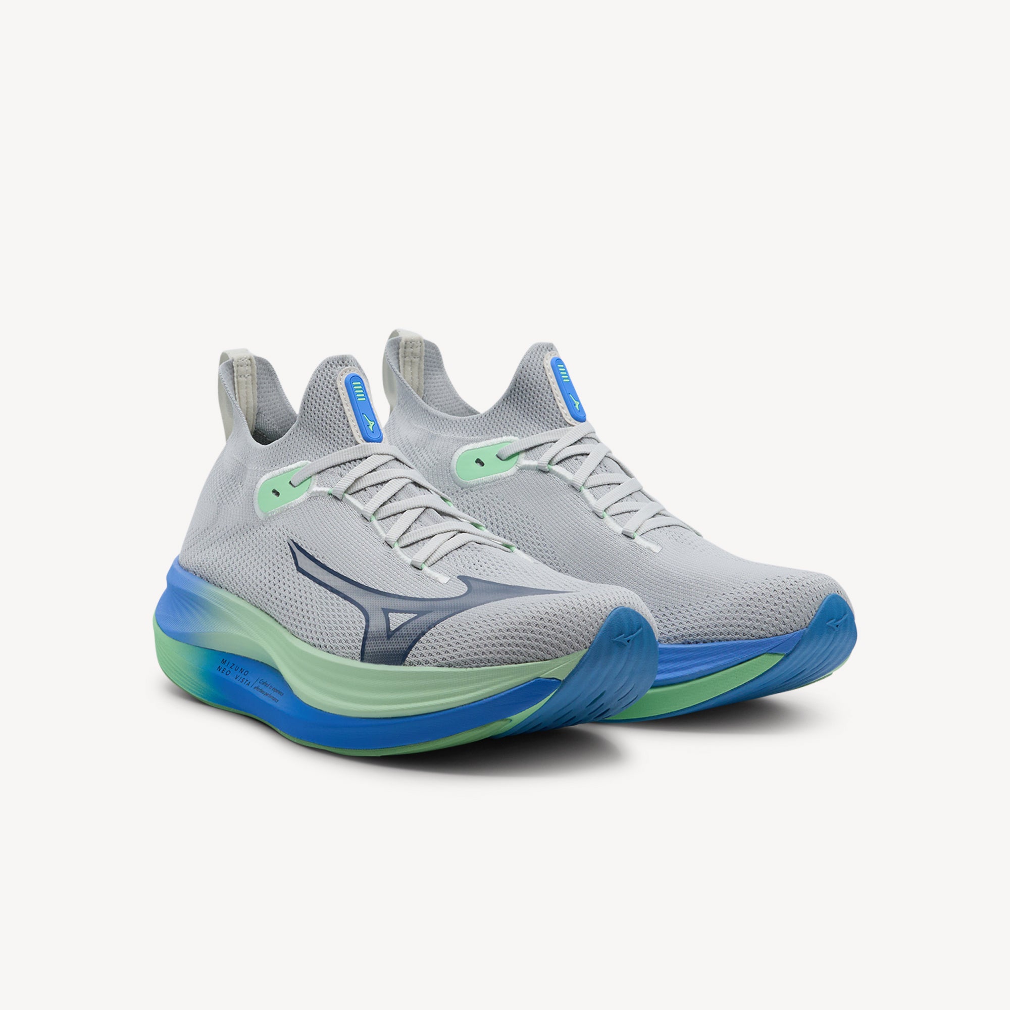 Side view of Mizuno Neo Vista features glass fibre Wave plate at Profeet Footwear. Premium super trainer for versatile training with maximum plush cushioning.