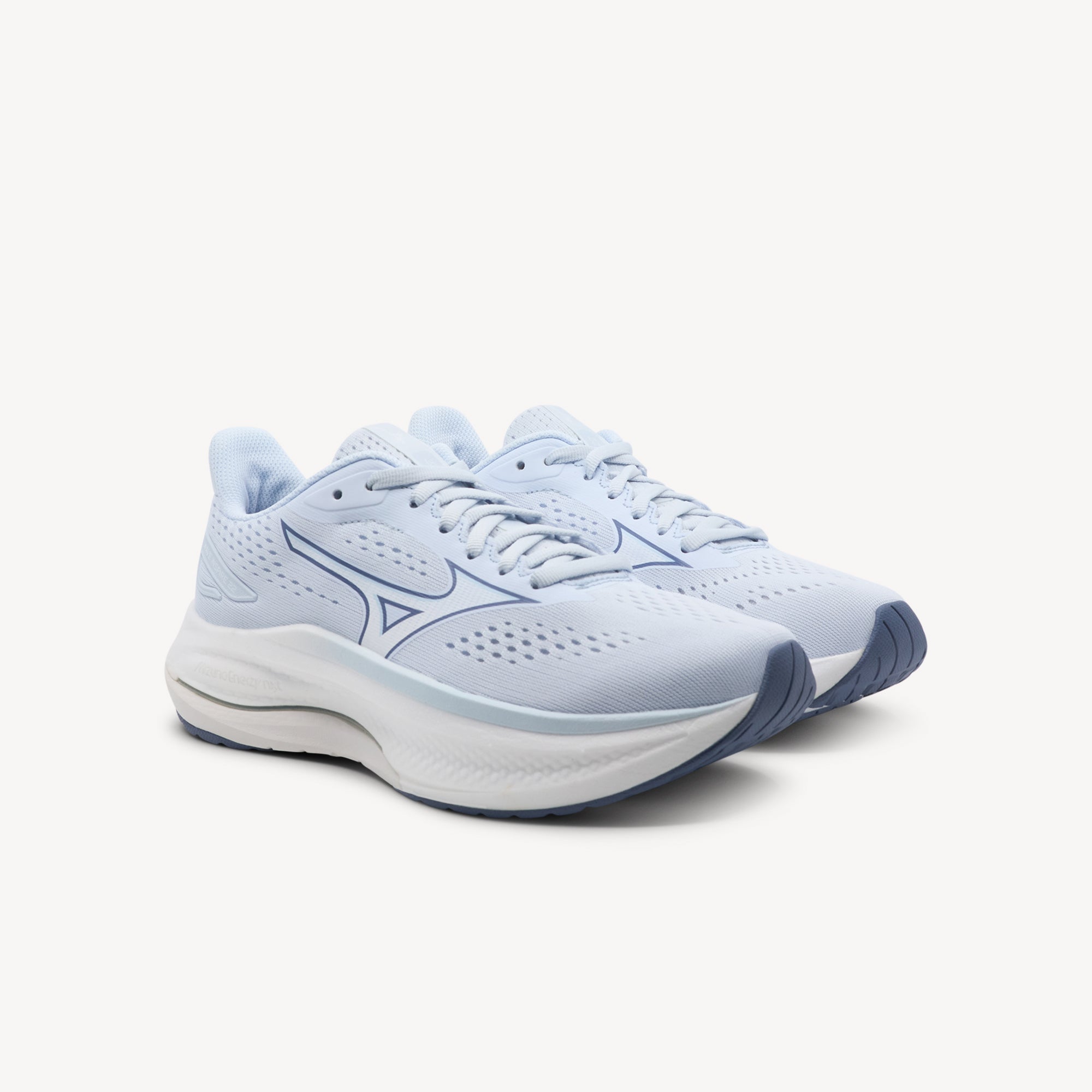 Side view of MIZUNO WAVE INSPIRE 22 features reliable stability support and responsive comfort at Profeet Footwear. Purpose-built running shoe. Expert-fitted.