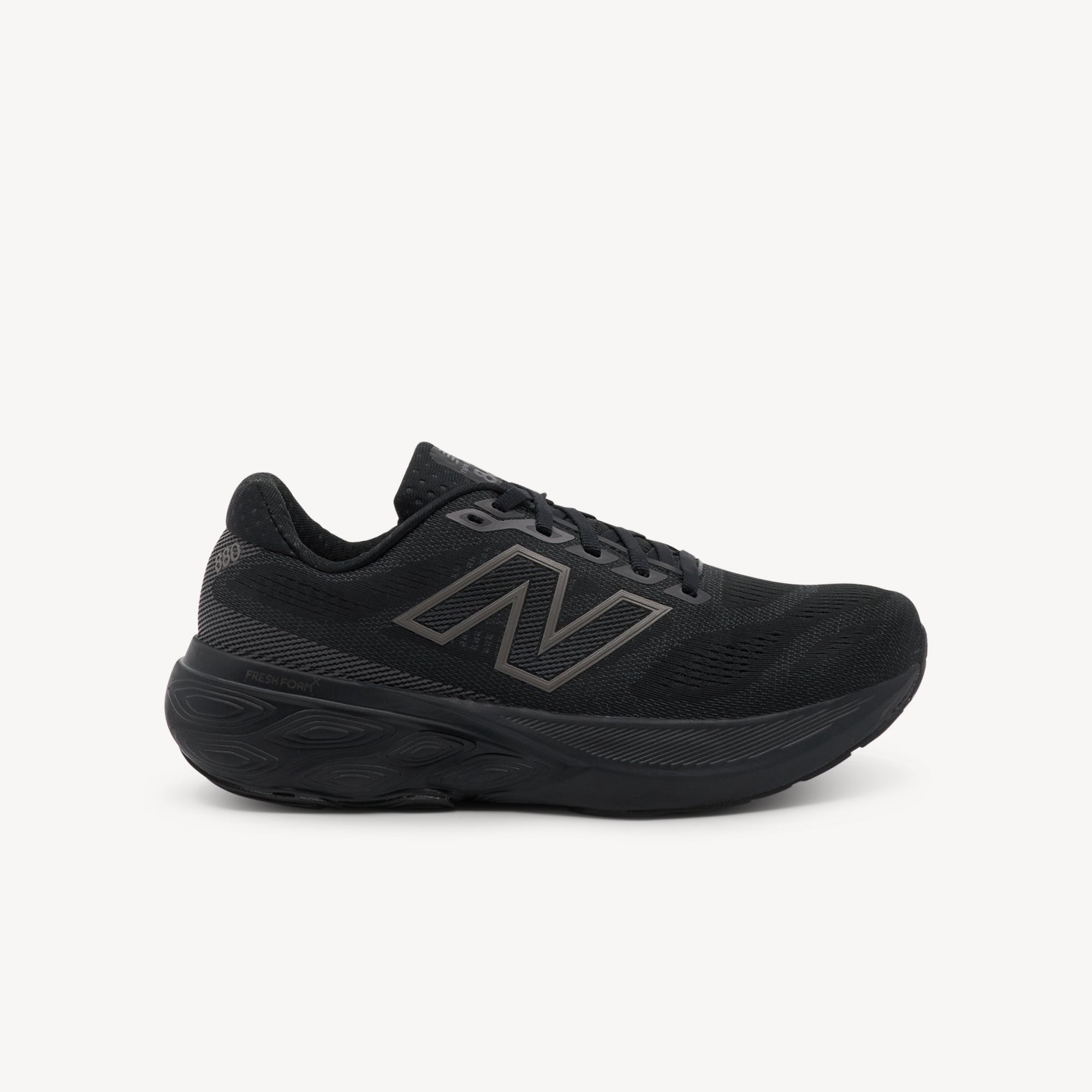 New Balance Fresh Foam X 880v15 Triple Black Womens features high-comfort Fresh Foam X cushioning, structured mesh upper and 6 mm drop for smooth everyday runs.