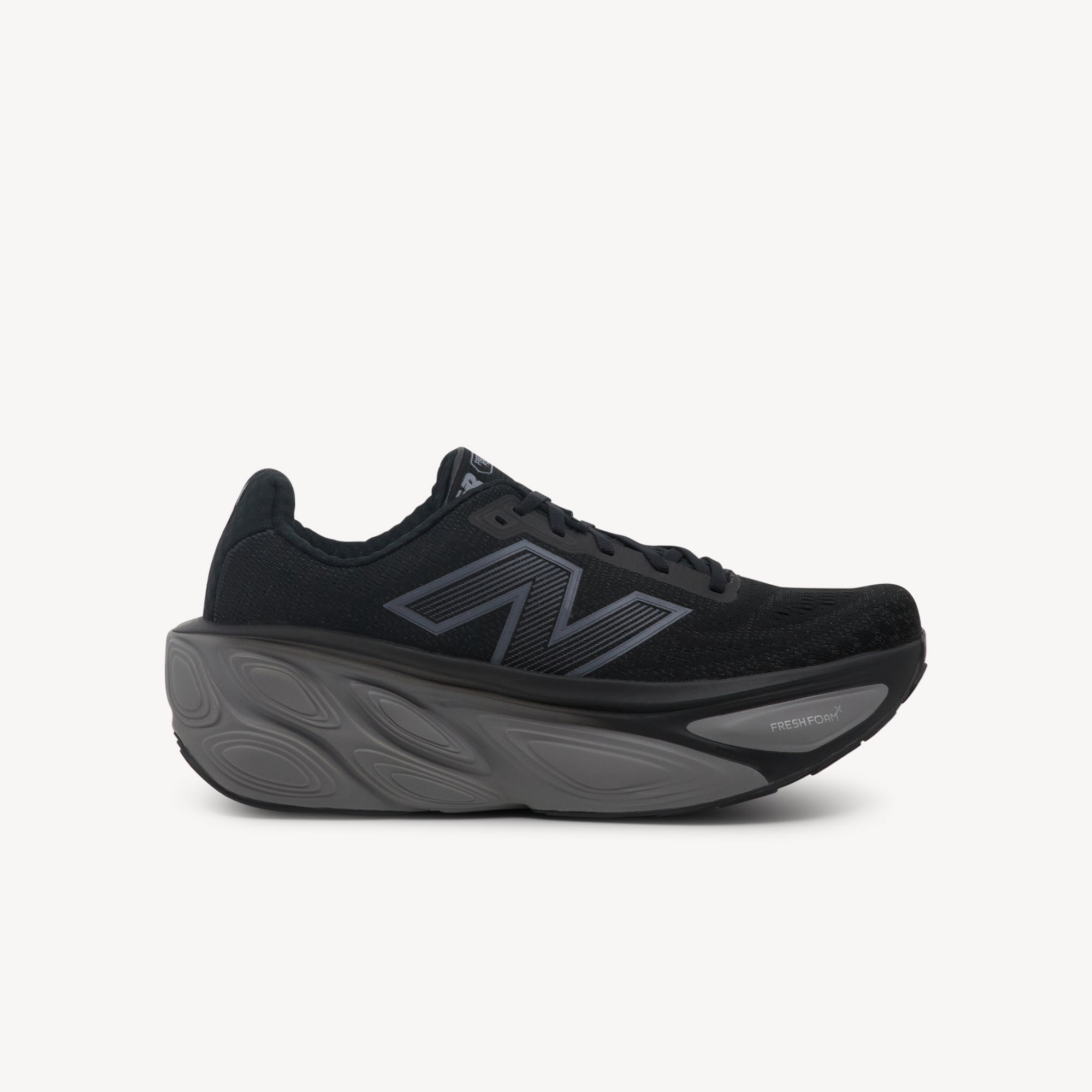 New Balance Fresh Foam X More v5 Black Mens features ultra‑plush Fresh Foam X cushioning, wide base and breathable mesh. Ideal for long runs or all‑day wear.