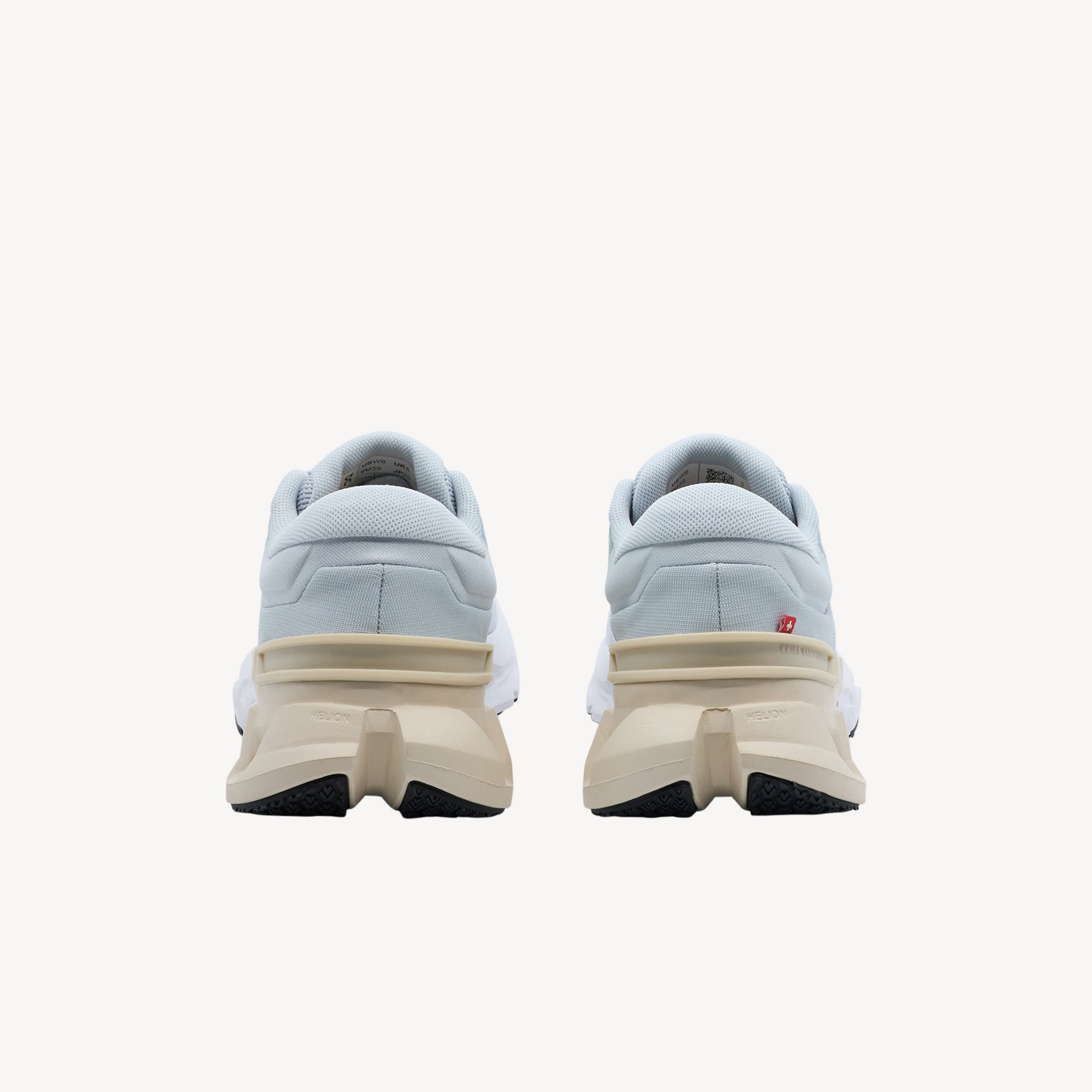 ON Cloudflyer 5 Arctic / Cream Womens