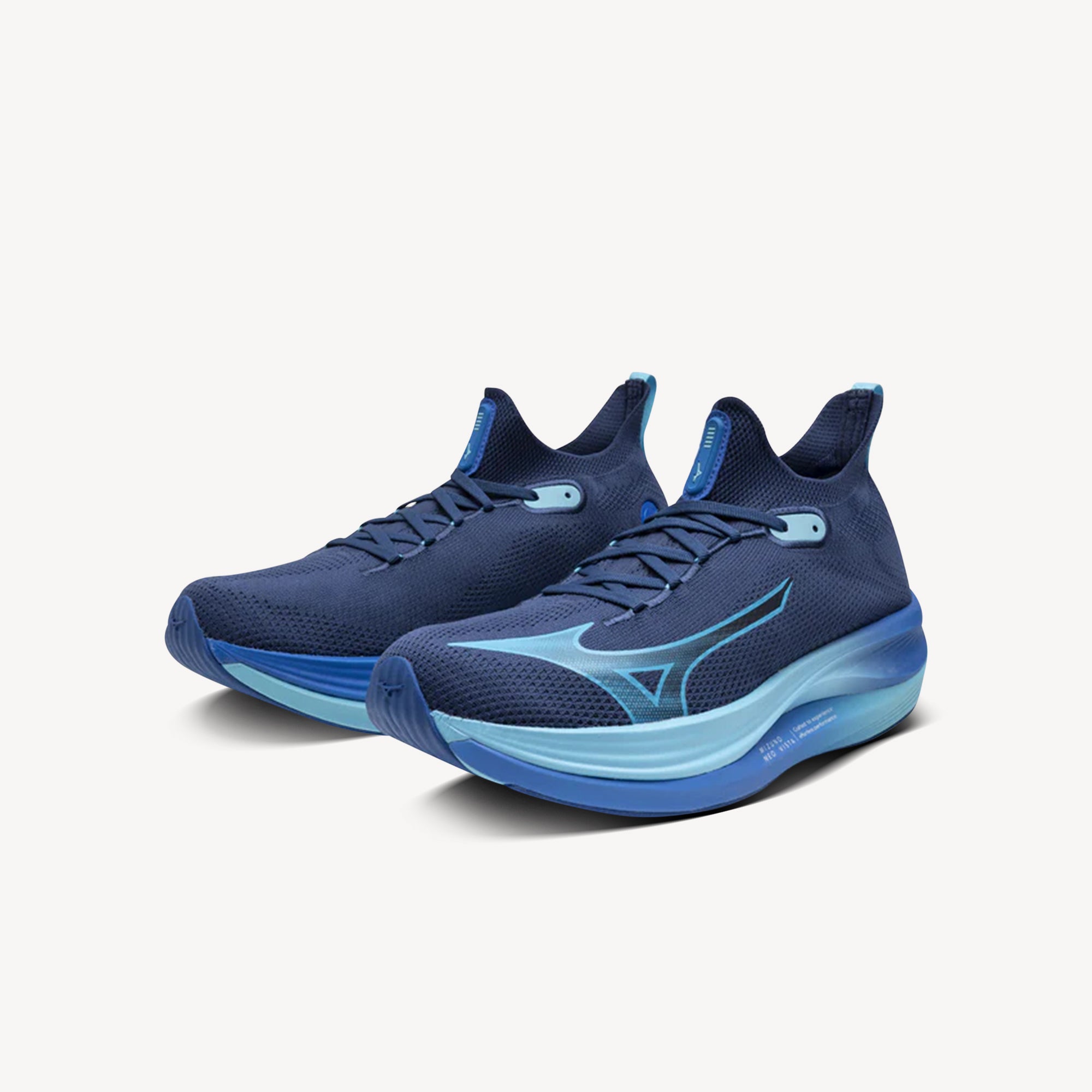 Side view of Mizuno Neo Vista features ENERZY NXT cushioning at Profeet Footwear. Men's super trainer for lightweight performance, maximum stack and everyday speed runs.