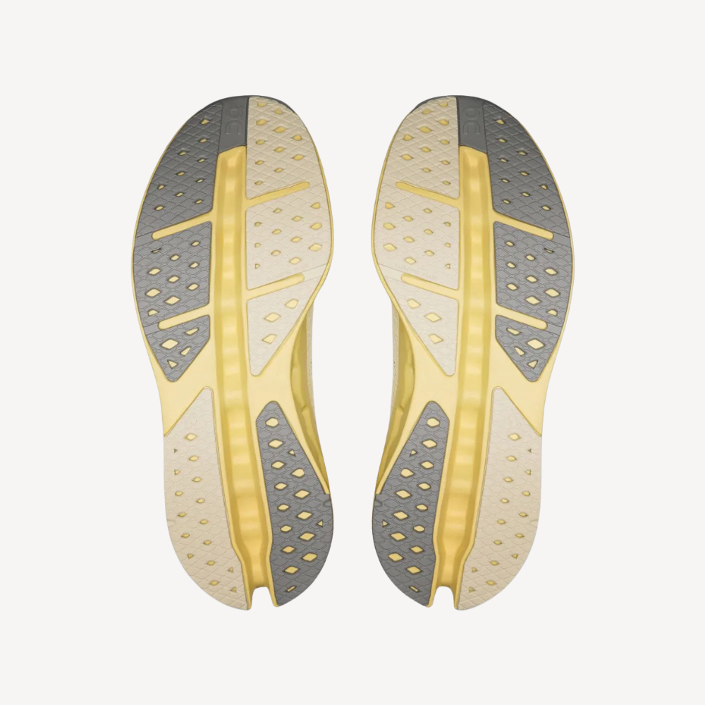 ON Cloudrunner Max 3 Ivory / Dijon Womens