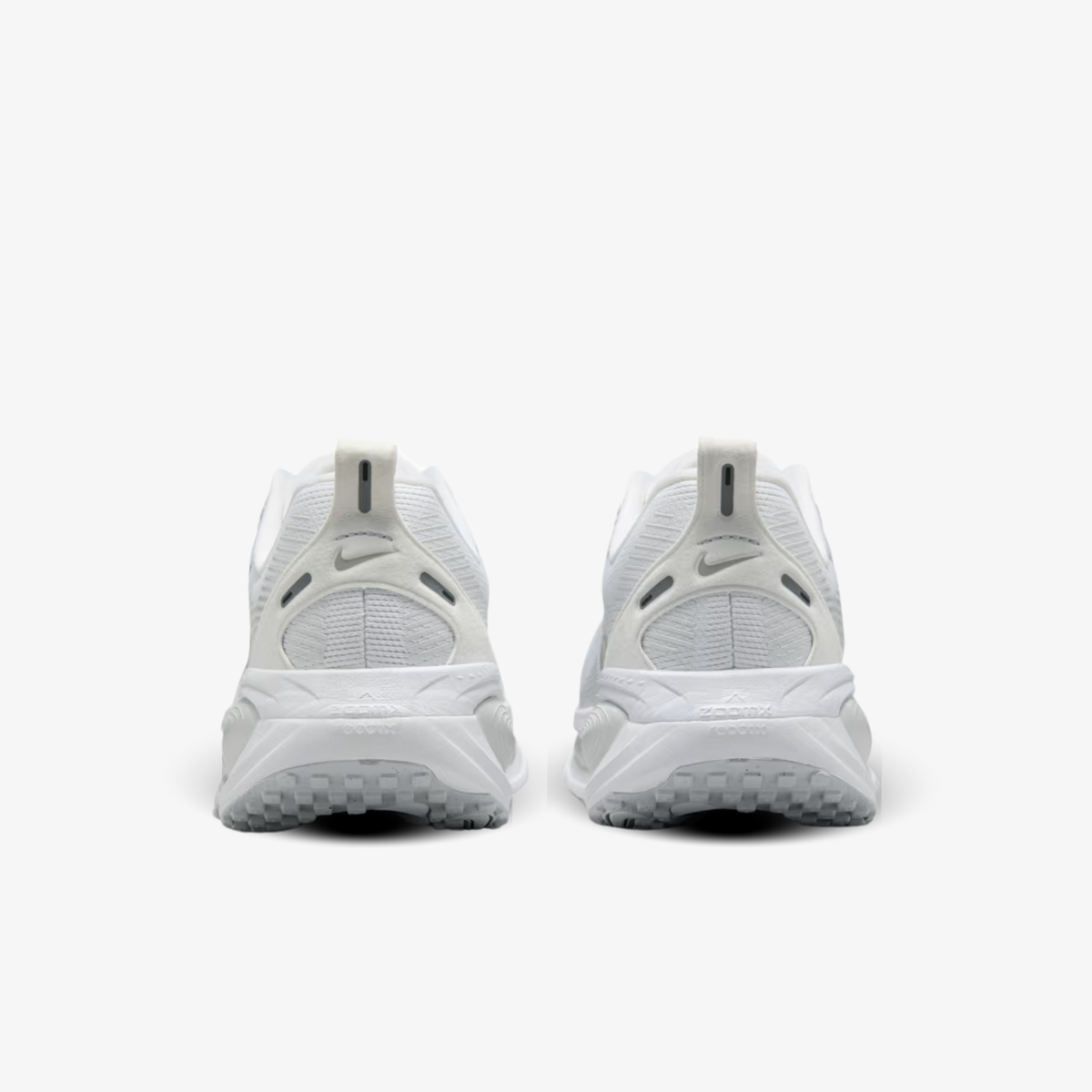 Nike Vomero 18 White / Metallic Silver Womens