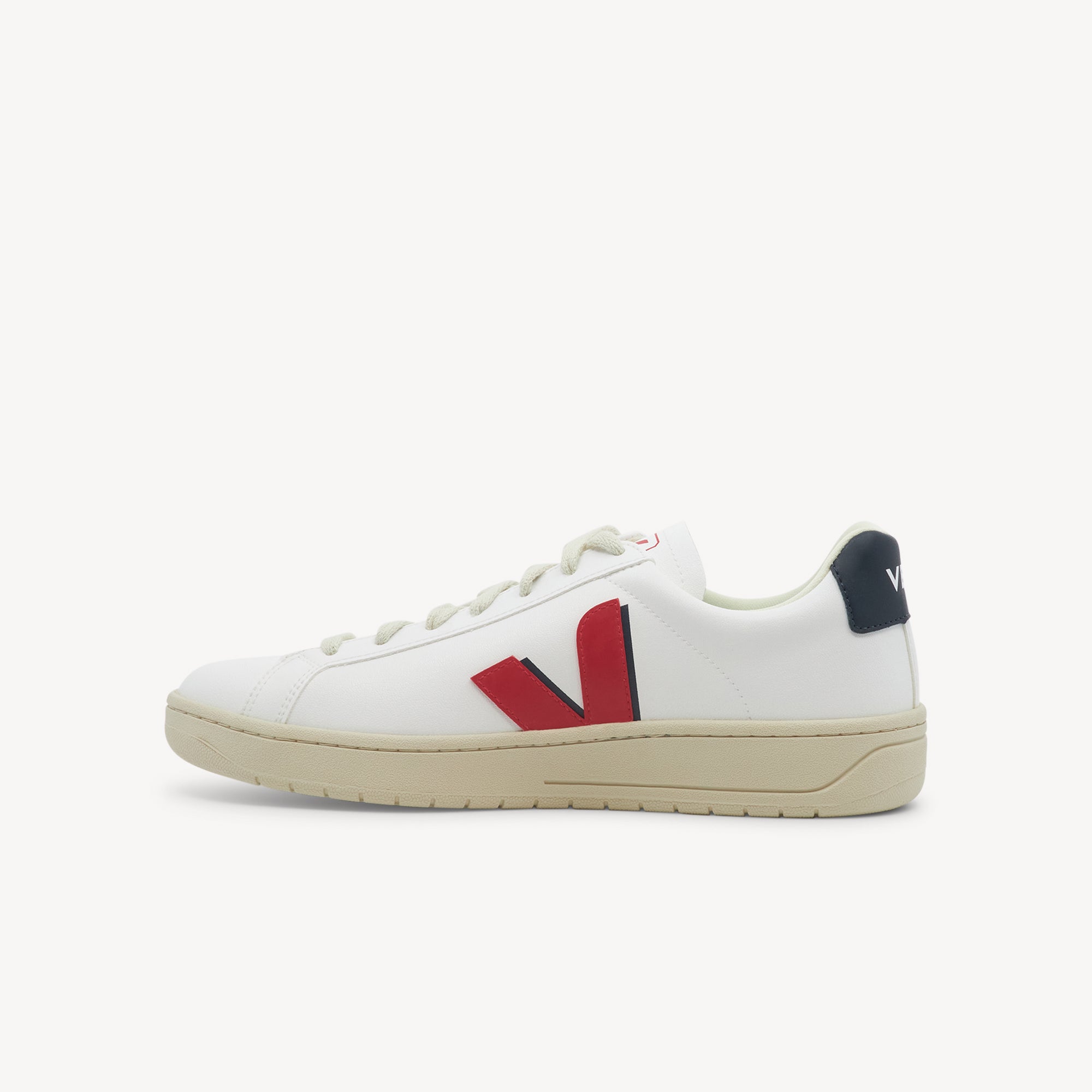 Veja URCA CWL White / Pekin / Nautico Mens