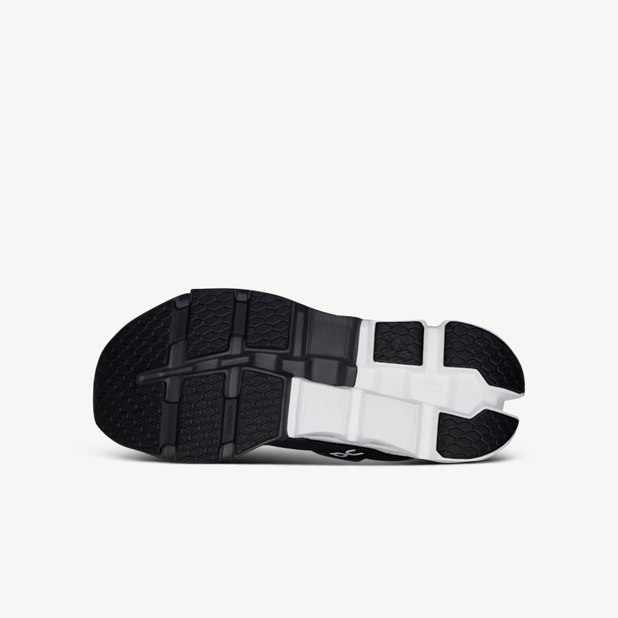 ON Cloudflyer 5 Black / White Womens