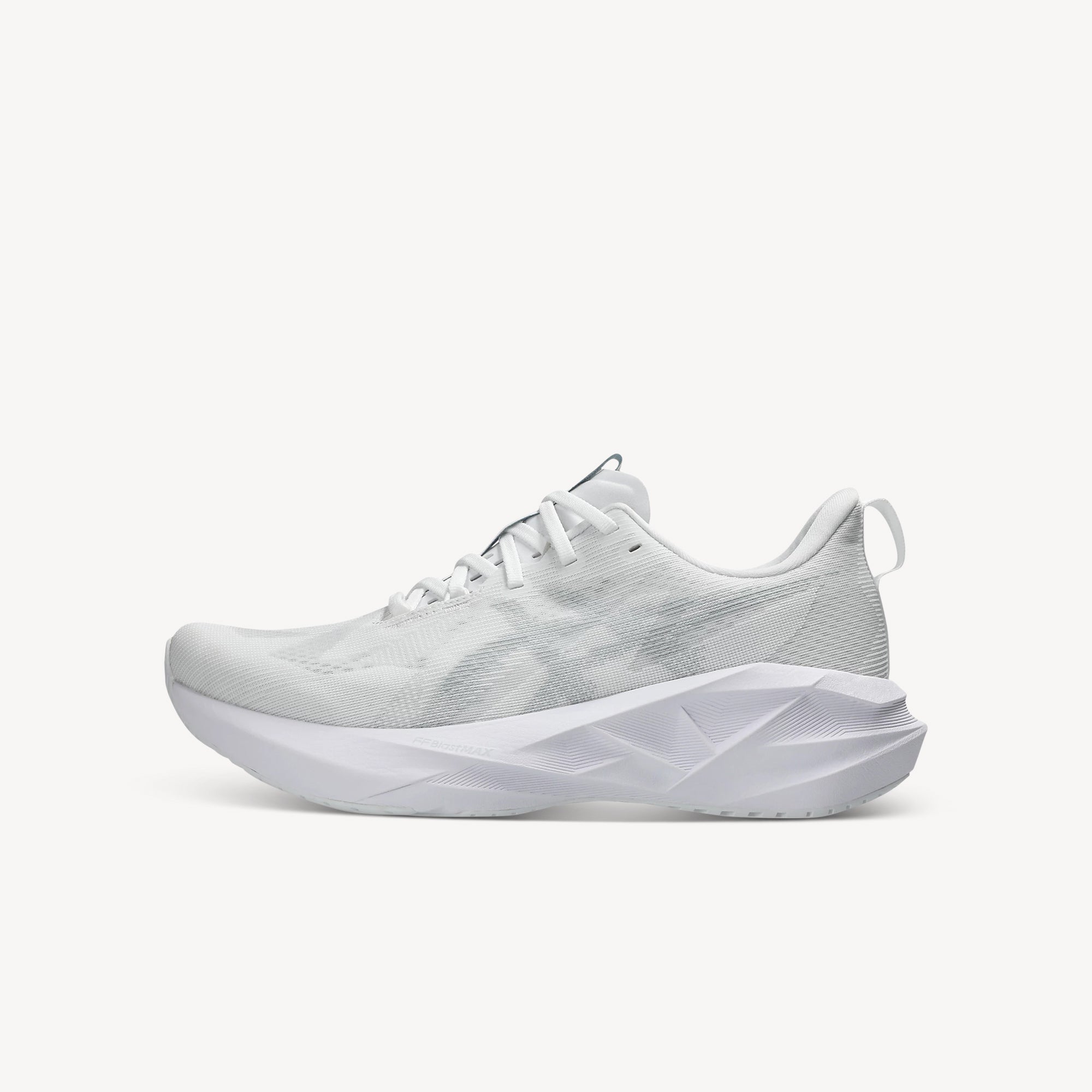 Asics Novablast 5 White / Piedmont Grey Mens