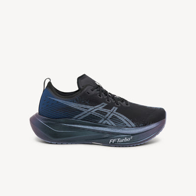 ASICS MEGABLAST features ultimate cushioning and explosive speed at Profeet Footwear. Purpose-built racing shoe. Expert-fitted.