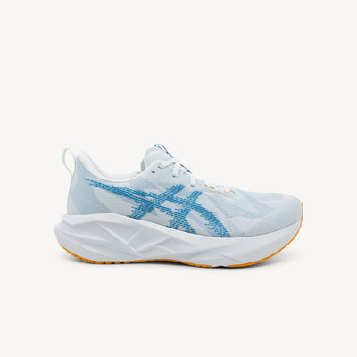 ASICS NOVABLAST 5 features energetic cushioning and responsive bounce at Profeet Footwear. Purpose-built running shoe for men. Expert-fitted.