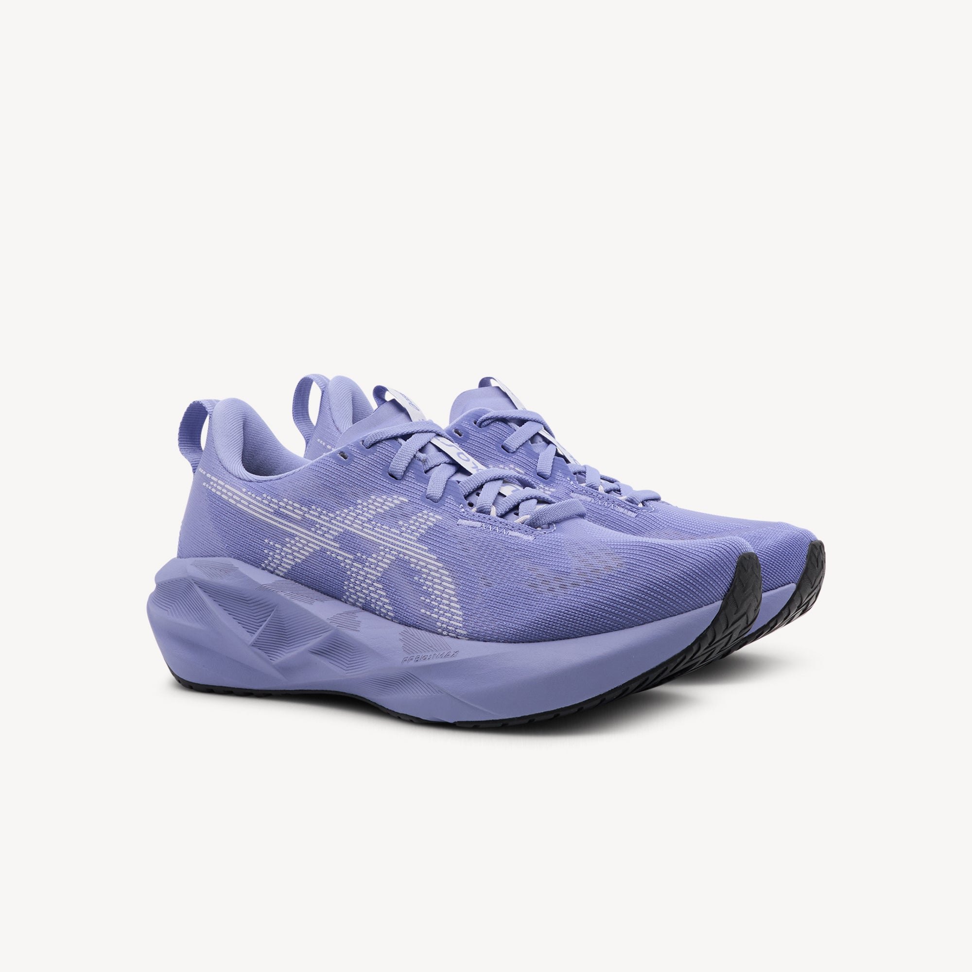 Side view of ASICS NOVABLAST 5 features energetic cushioning and responsive bounce at Profeet Footwear. Purpose-built running shoe for women. Expert-fitted.