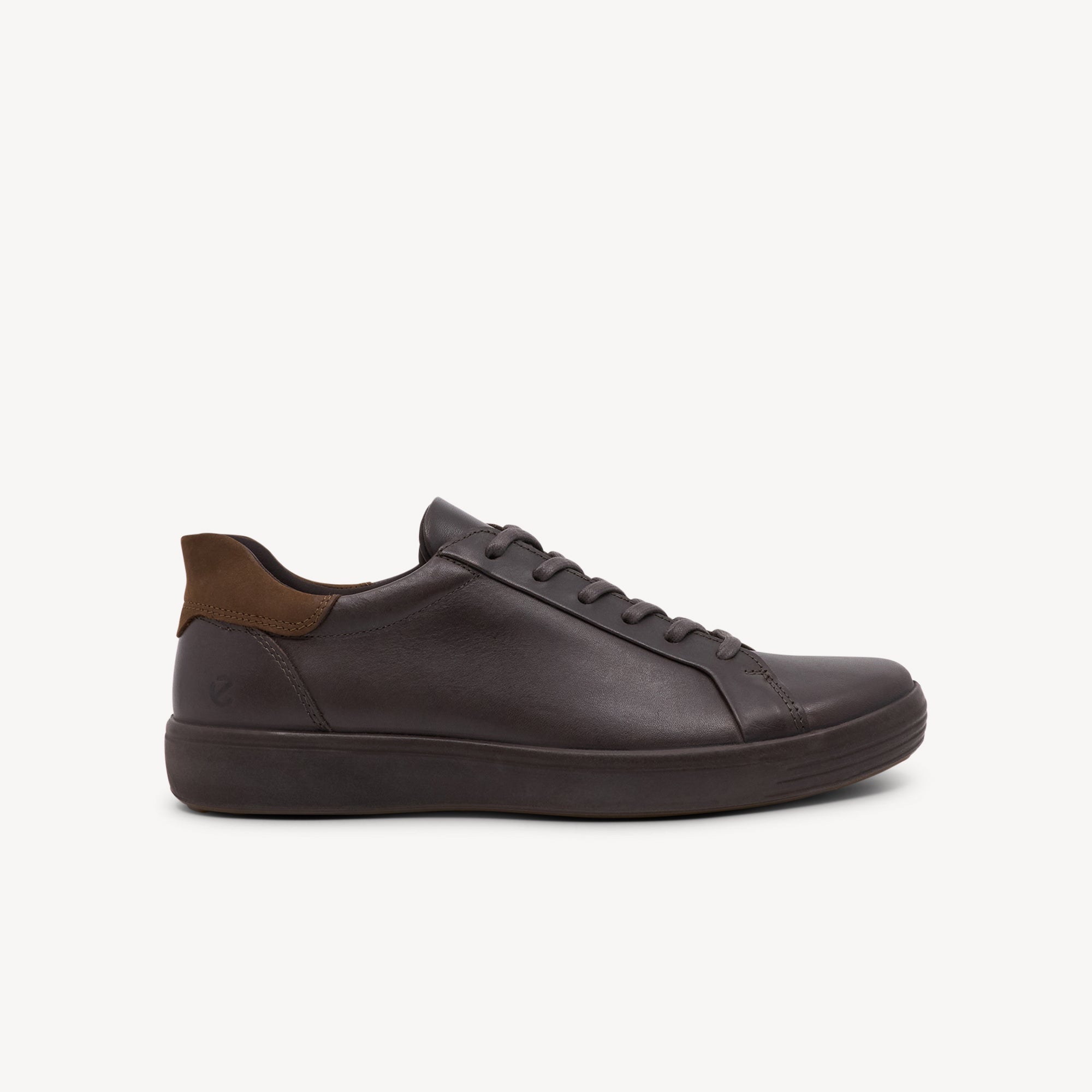 ECCO SOFT 7 EASY SLIP features cloud-like comfort and premium leather at Profeet Footwear. Purpose-built casual shoe for men. Expert-fitted.