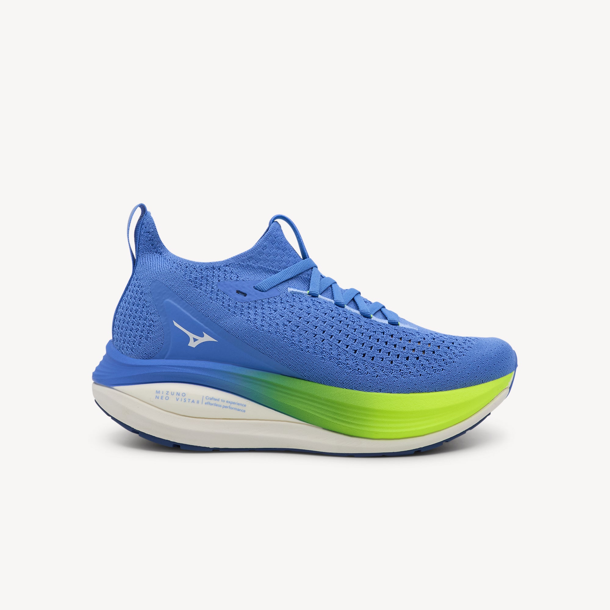 MIZUNO NEO VISTA 2 features responsive cushioning and lightweight performance at Profeet Footwear. Purpose-built training shoe. Expert-fitted.