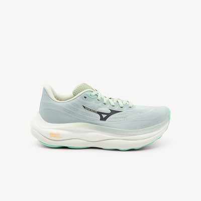 Mizuno Wave Sky 9 features nitrogen-infused foam & max cushioning at Profeet Footwear. Mercury/Baritone Blue running shoe for ultimate comfort.