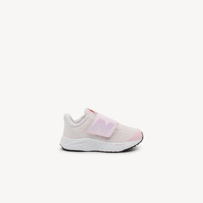 NEW BALANCE ARISHI V4 features comfortable cushioning and easy-access design at Profeet Footwear. Purpose-built shoe for preschoolers. Expert-fitted.