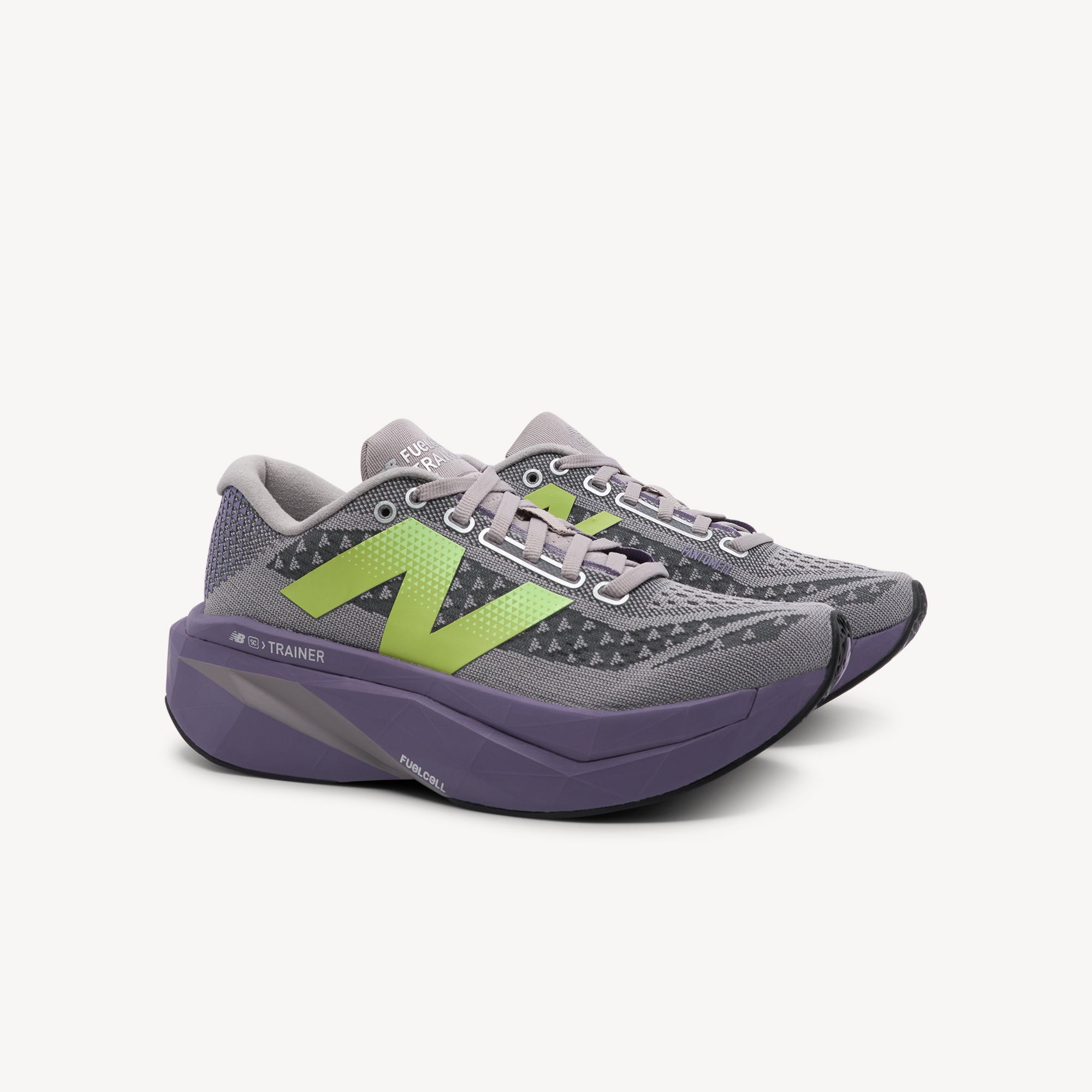 Side view of NEW BALANCE SUPERCOMP TRAINER V3 features responsive cushioning and propulsive energy at Profeet Footwear. Purpose-built training shoe. Expert-fitted.