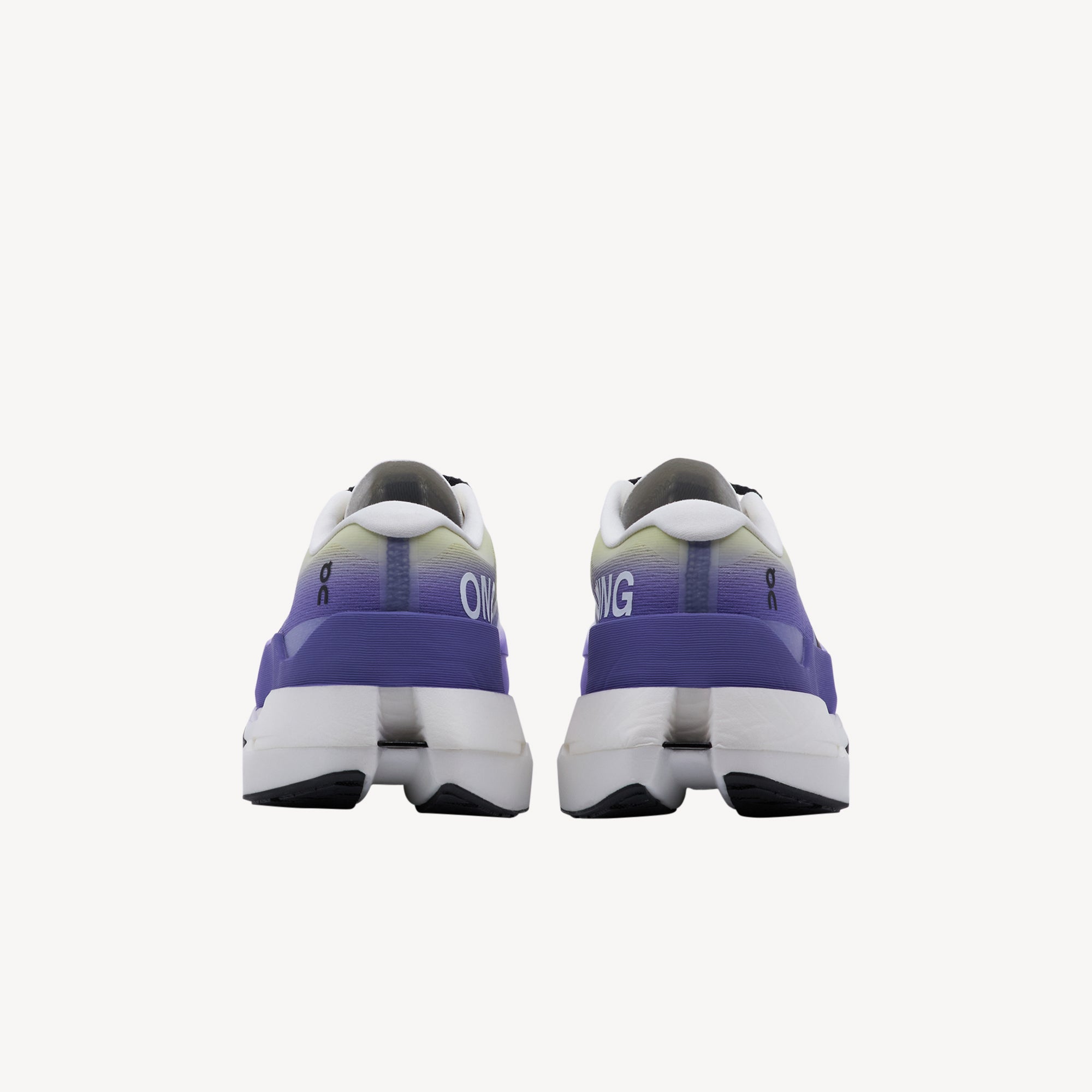 On Cloudboom Max White / Juniper Womens