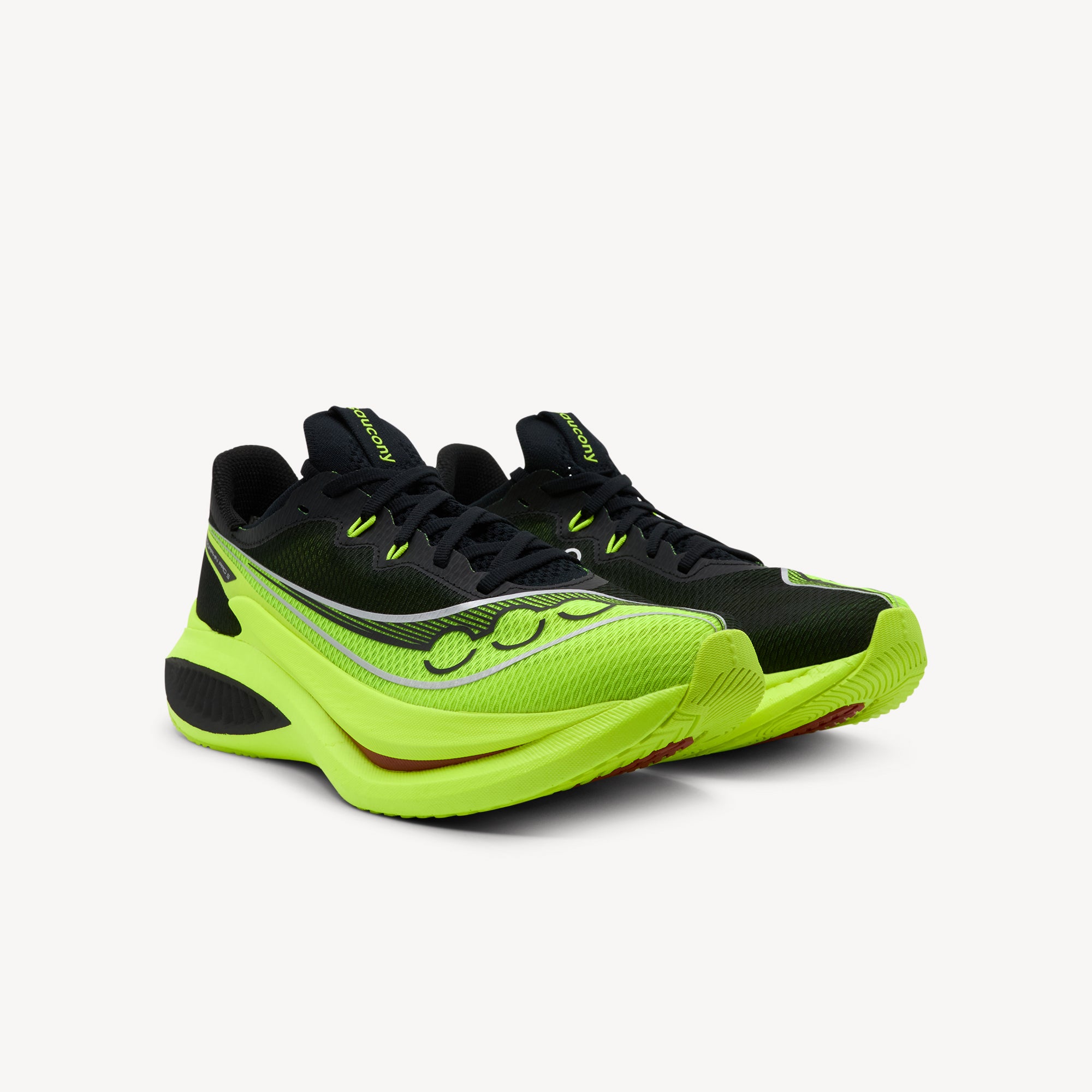 Side view of SAUCONY ENDORPHIN PRO 5 features explosive speed and elite performance at Profeet Footwear. Purpose-built racing shoe for men. Expert-fitted.